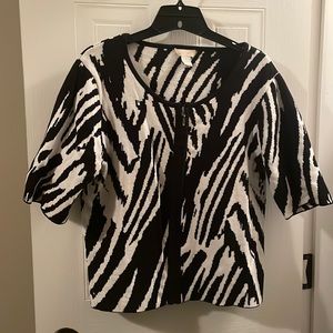 Chicos Animal Print Short Sleeve Sweater